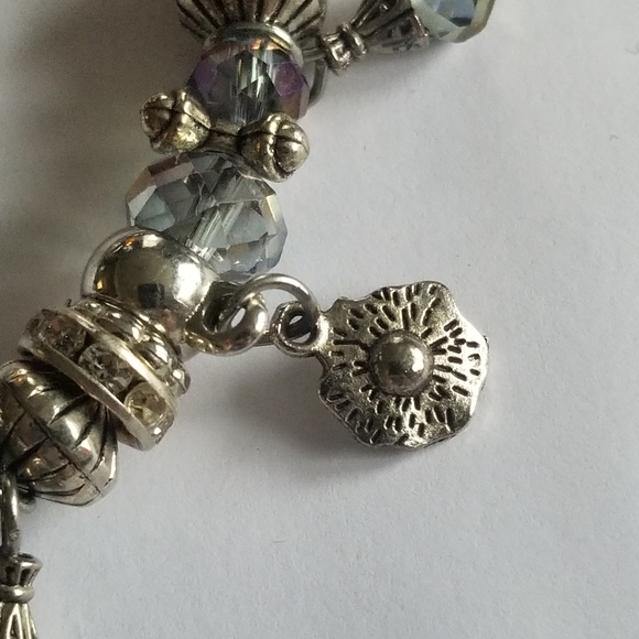 Elephant bracelet stretch silver tone charms crystal beads - Picture 7 of 14